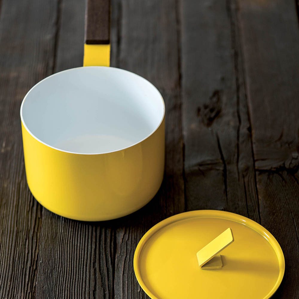 Yellow saucepan